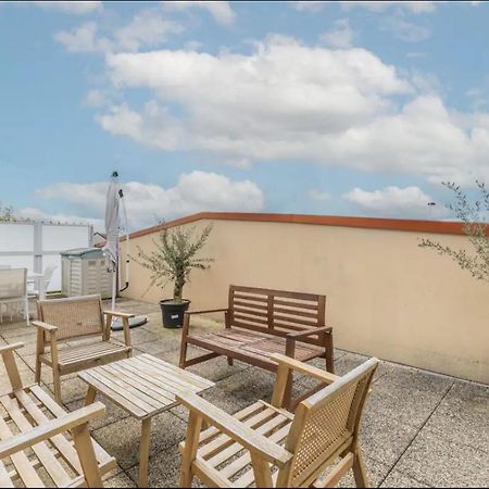 Appartement 2 Pieces De 44M² En Centre Ville Magny-les-Hameaux Dış mekan fotoğraf