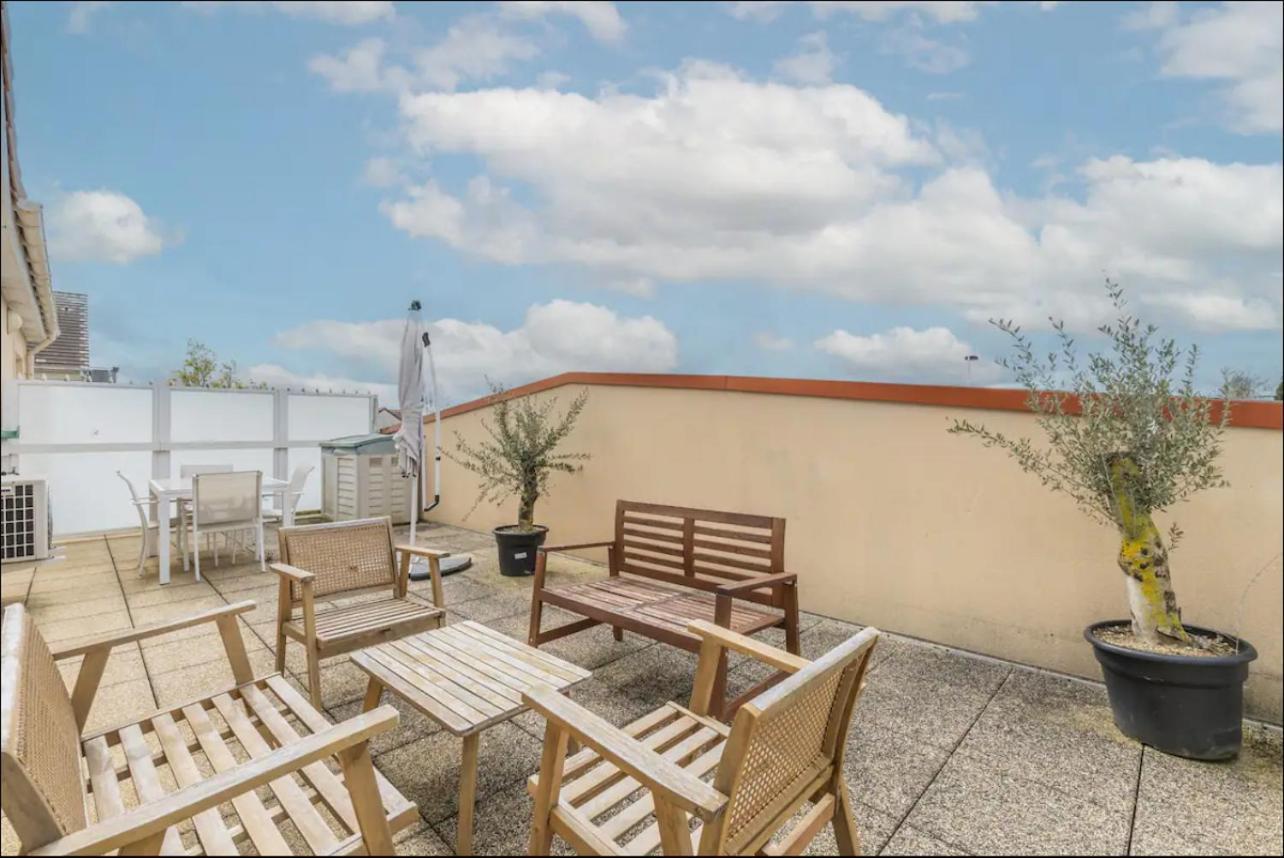 Appartement 2 Pieces De 44M² En Centre Ville Magny-les-Hameaux Dış mekan fotoğraf